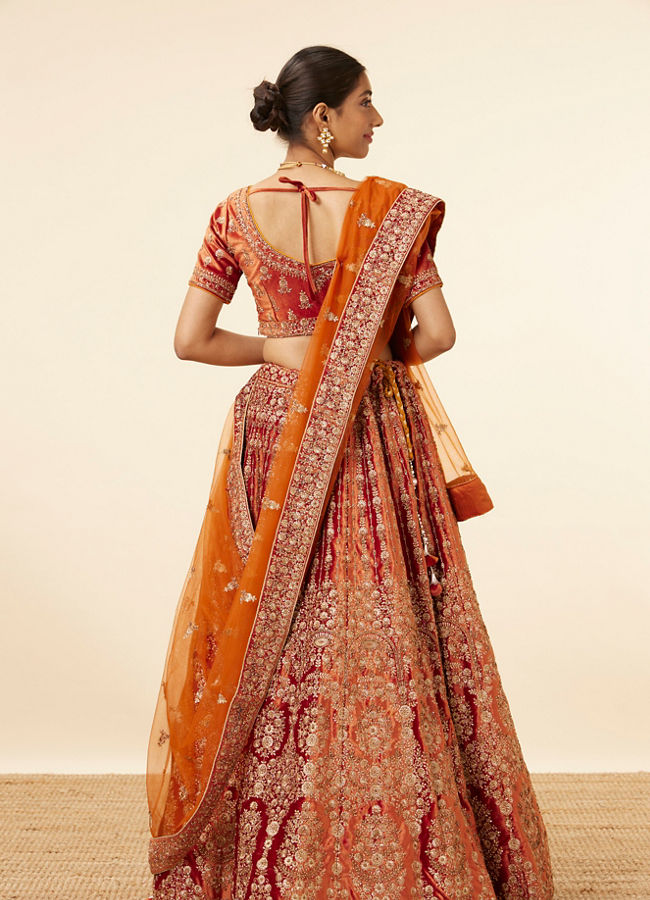 Manyavar lehenga hotsell for engagement